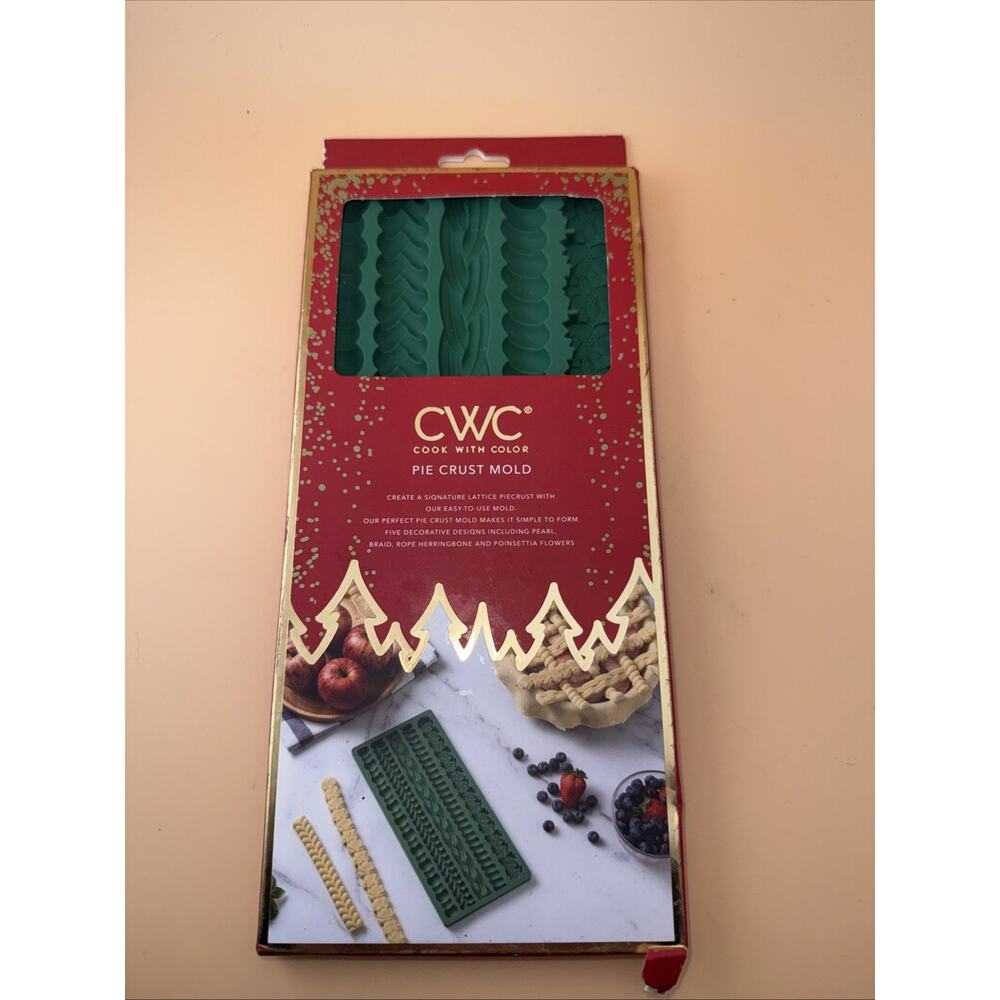 CWC Cook With Color silicone decorative pie crust mold -Green